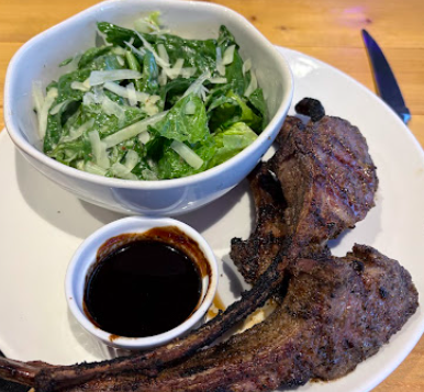 Fort Redemption signature dishes Potatoes Au Gratin
Cheeseburger
Lamb Chops